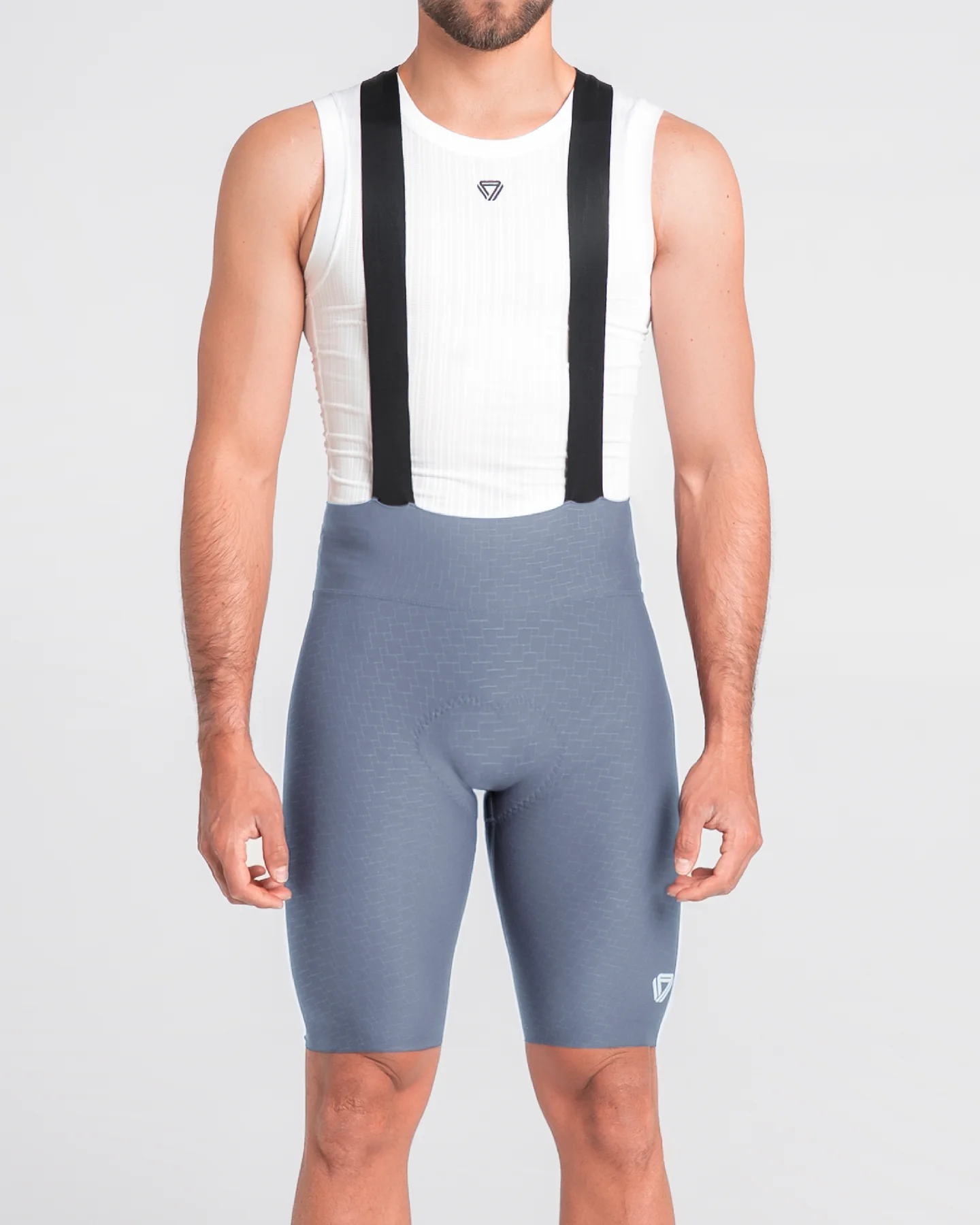 818822Gris-01_362abd76-c5e1-44d8-b155-fc9cd645b51f_1800x1800